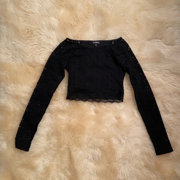 NWOT. Express Lace Crop Top. Never worn. - Picture 6 of 6